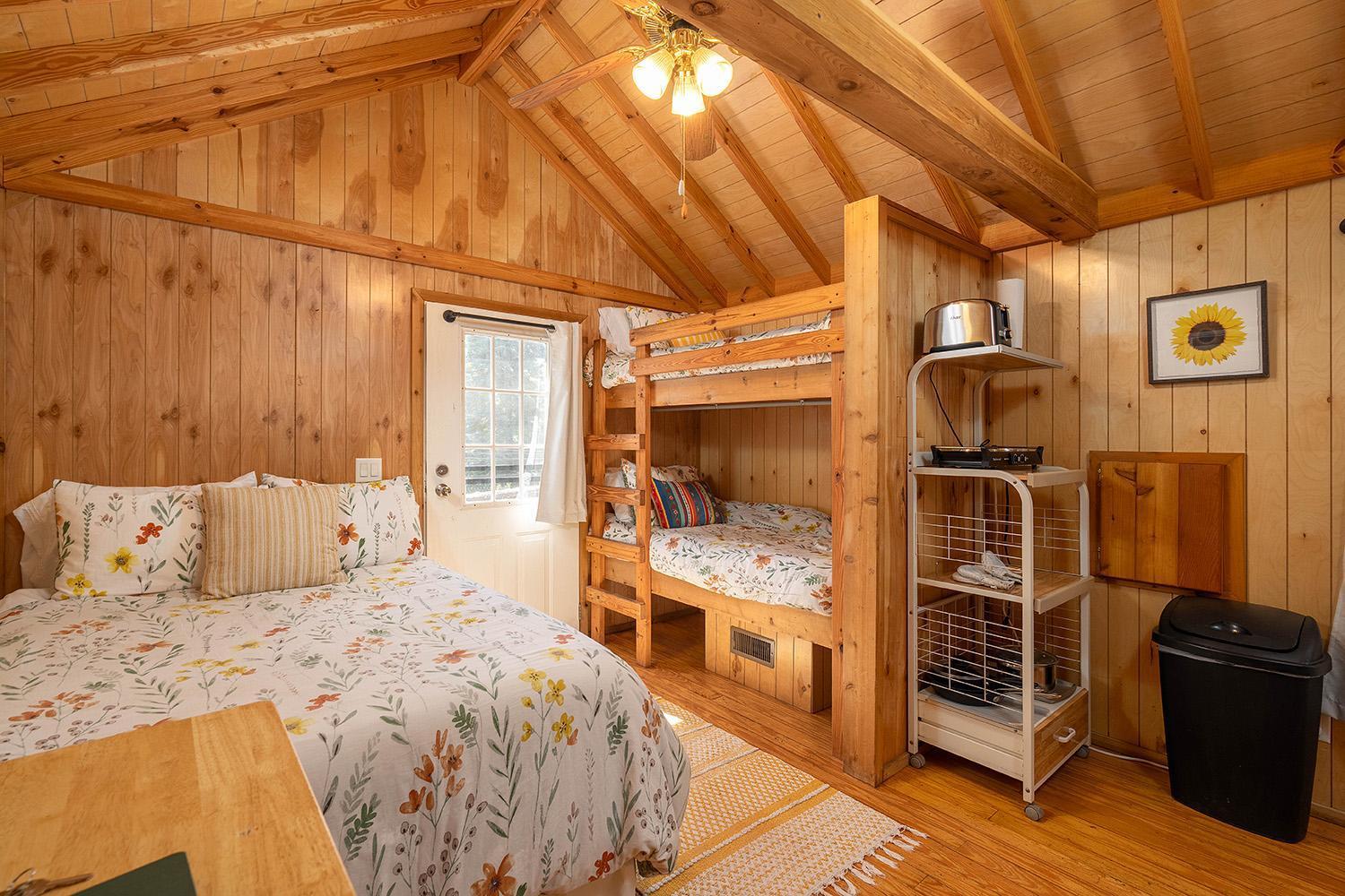 Готель Camp Almanor At Big Springs Westwood Екстер'єр фото
